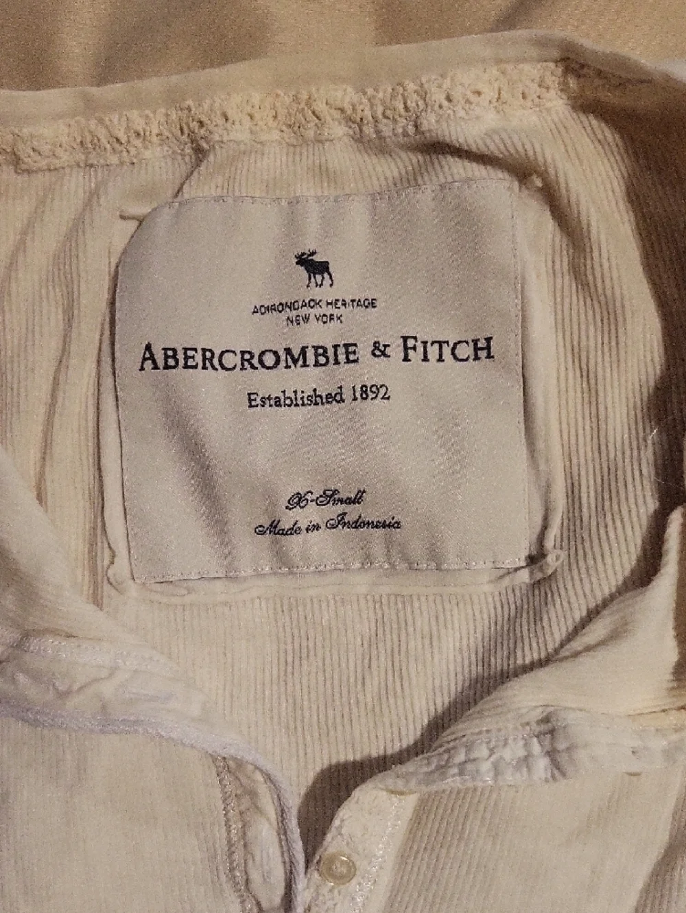 Abercrombie & Fitch Cream Ribbed Henley Tank - Picture 3 of 4